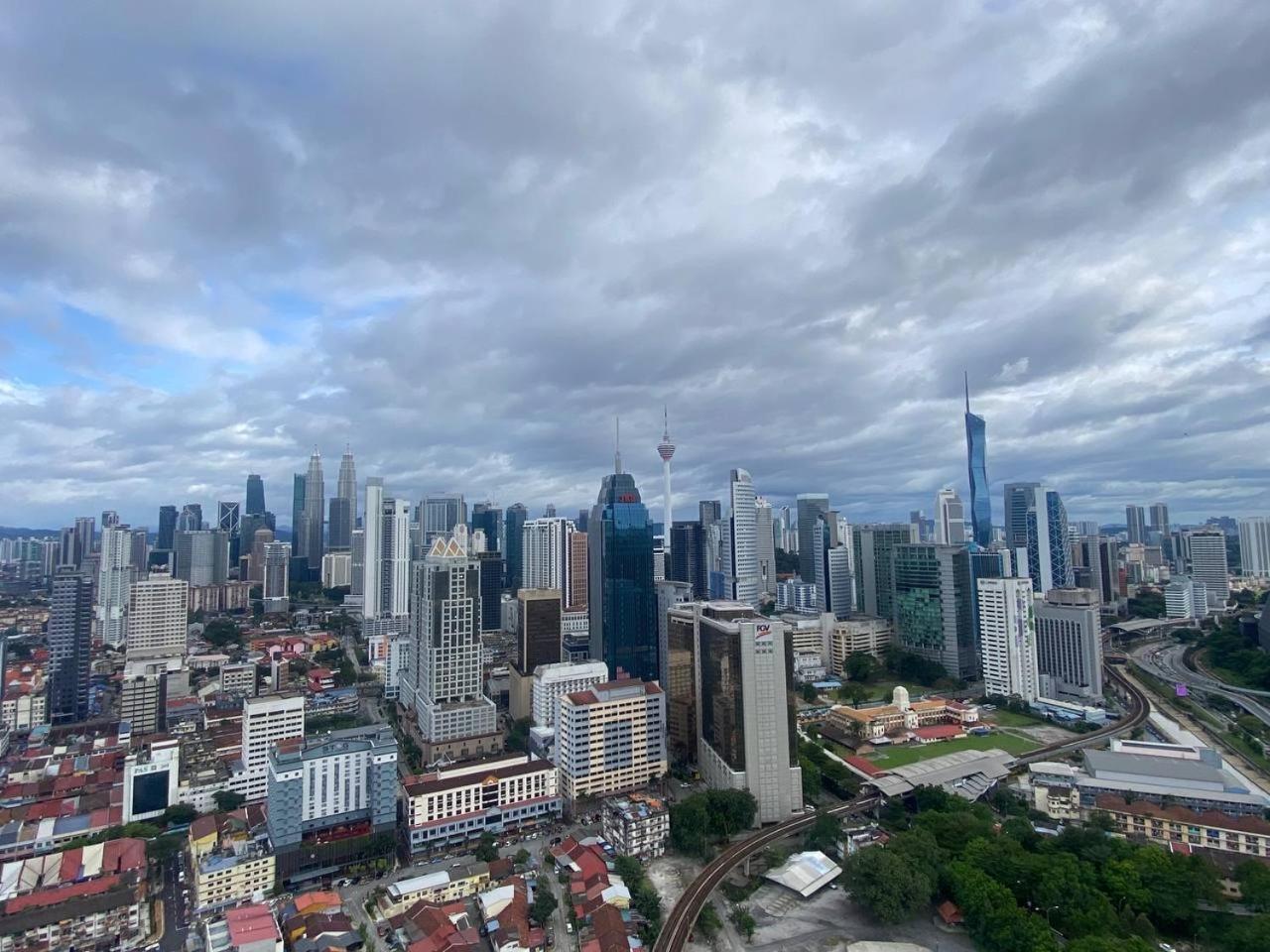 Infinity Skypool Retreat Hostel Kuala Lumpur Exterior photo